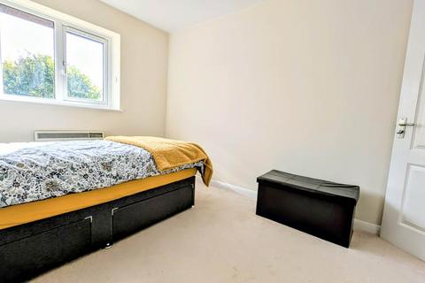 4 bedroom semi-detached house for sale, Alexandra Court, Bordon GU35