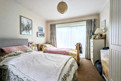 140 Forest Road, Whitehill, Bordon, GU35 9BB