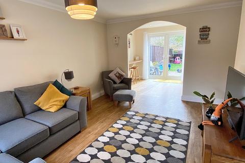 17 Campaign Close, Wootton, Northampton, NN4 6RL