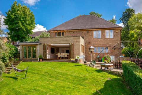 5 bedroom detached house for sale, Tenlands, Middleton Cheney OX17