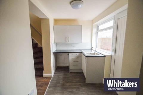 2 bedroom terraced house to rent - Mables Villas, Holland Street, Hull, HU9