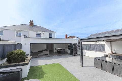 3 bedroom semi-detached house for sale, 35 Le Clos De La Mare, La Rue Du Maupertuis, St. Clement, Jersey. JE2 6NH