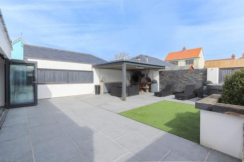 3 bedroom semi-detached house for sale, 35 Le Clos De La Mare, La Rue Du Maupertuis, St. Clement, Jersey. JE2 6NH