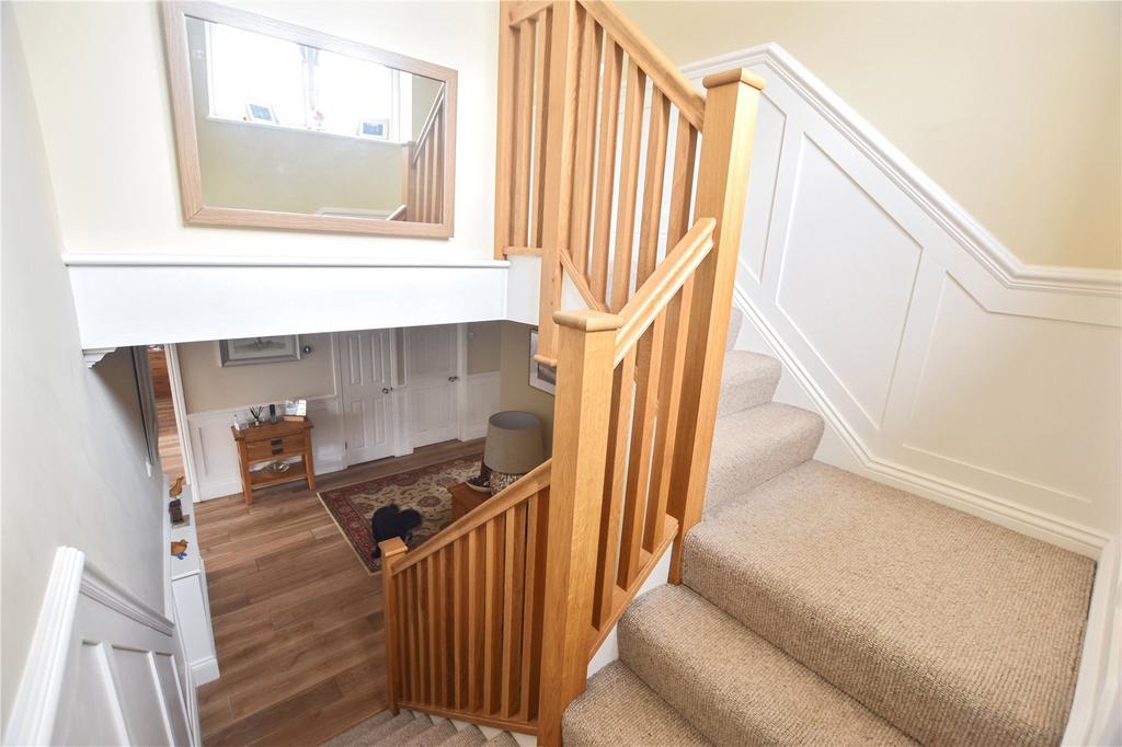 Stairs To F/F