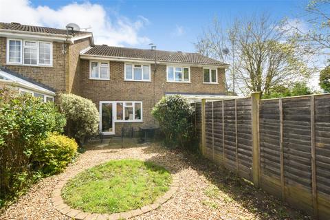 6 Oaktree Drive, Hook, RG27 9RN