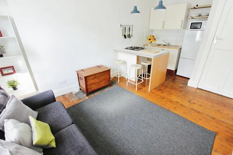 2 bedroom flat to rent - Beechwood Terrace, Edinburgh EH6