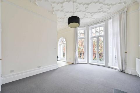 1 bedroom flat for sale, Kensington Court, Kensington, London, W8