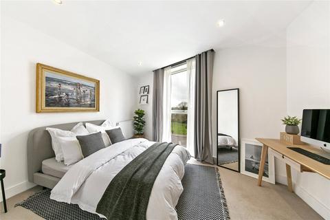 Flat 14, Quadrant House Levett Square, Richmond, TW9 4FF