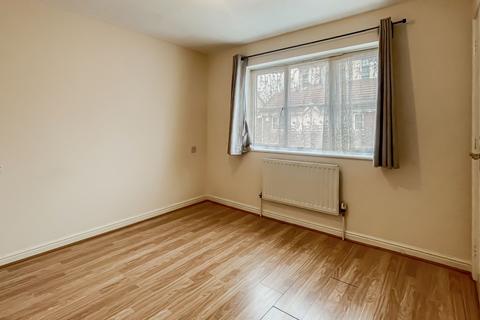 House share to rent, Tuppy Street, London