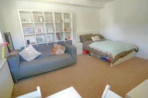1 bedroom flat for sale, Flat 2 Burniston Court, 90 Manor Road, Wallington, Surrey, SM6 0AD