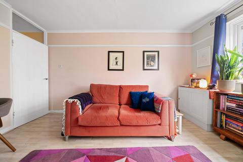 1 bedroom flat for sale, Westfields, Railway Side SW13