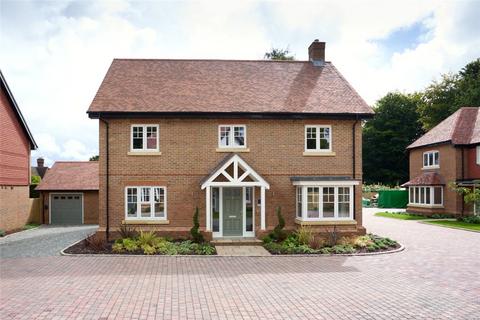 5 bedroom detached house for sale, Roseacre Close, Surrey SM7