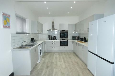 6 bedroom house share to rent - Mayer Street, Stoke-on-Trent