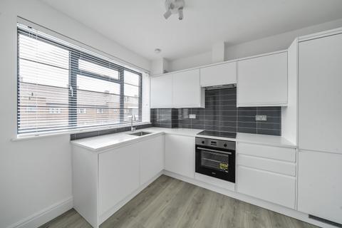 2 bedroom apartment to rent, Wandsworth Road London SW8