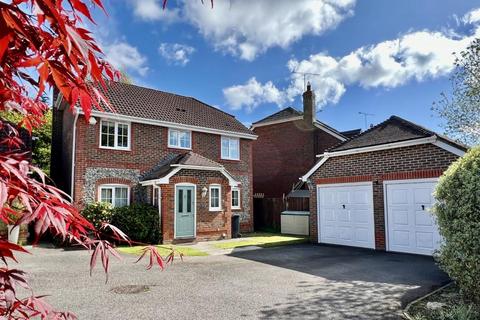 4 bedroom detached house for sale, Starlight Farm Close, Verwood, BH31 7BS