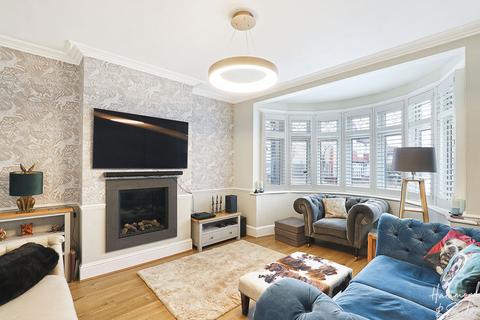 40 Darnley Road, Woodford Green, IG8 9HY