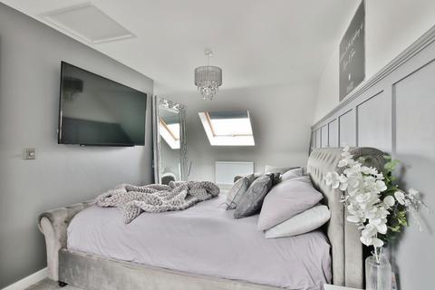74 Bounty Drive, Kingswood, Hull, HU7 3FN