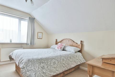 59 Grandale, Hull, HU7 4BL