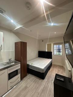 undefined, Room 2 Cantley Gardens Ilford IG2 6QA
