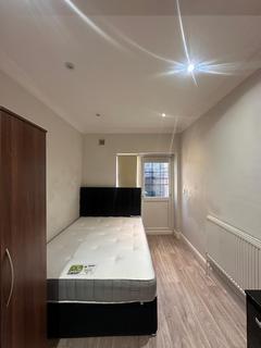 undefined, Room 2 Cantley Gardens Ilford IG2 6QA