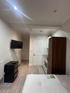 undefined, Room 2 Cantley Gardens Ilford IG2 6QA
