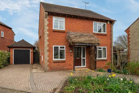 11 Meredith Close, Halstock, Yeovil, BA22 9SA