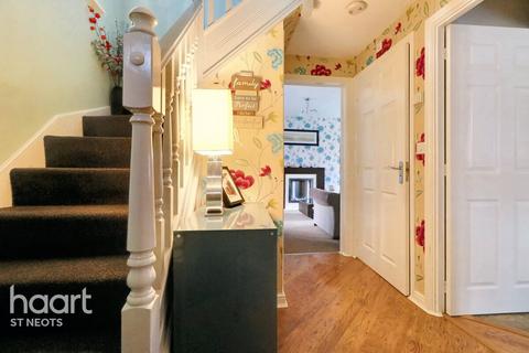 3 bedroom detached house for sale, Lannesbury Crescent, St Neots