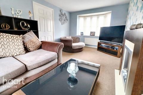 3 bedroom detached house for sale - Lannesbury Crescent, St Neots