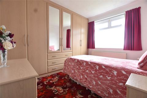 2 Ainsdale Crescent, Royton, Oldham, OL2 6AX