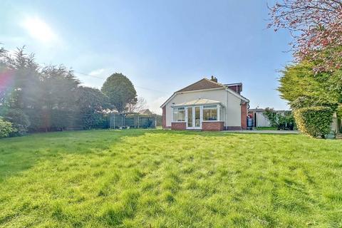 4 bedroom detached bungalow for sale, Lonsdale Avenue, Margate