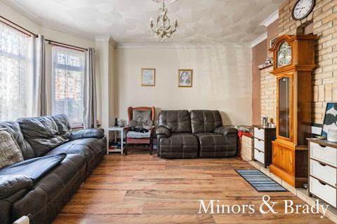 4 bedroom terraced house for sale - Walpole Road, Great Yarmouth, NR30