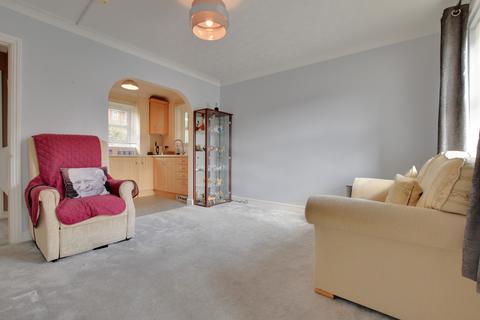 1 bedroom bungalow for sale, Guernsey Court, Spital Road, Maldon