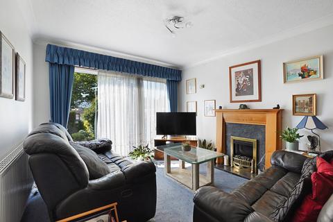 2 bedroom terraced house for sale, Stirling Close, Rainham