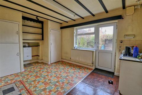 1 Oxford Crescent, Clacton-on-sea, CO15 3PX