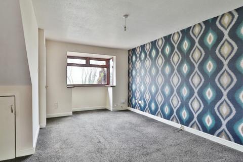 2 bedroom end of terrace house for sale, Sycamore Close, Preston, Hull, HU12 8TZ