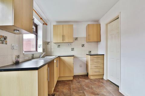 2 bedroom end of terrace house for sale, Sycamore Close, Preston, Hull, HU12 8TZ