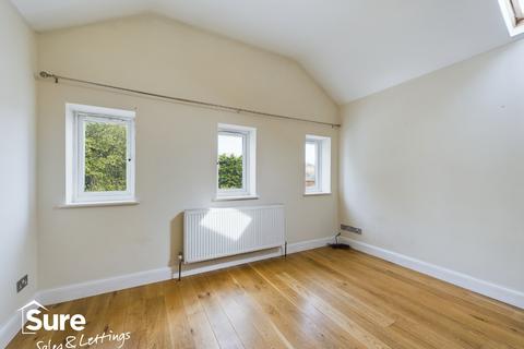 2 bedroom apartment to rent - Gossoms End, Berkhamsted, Hertfordshire, HP4 1DF