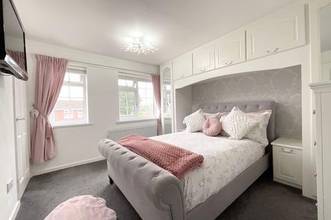 6 Birchfields Close, Stone, ST15 0LU