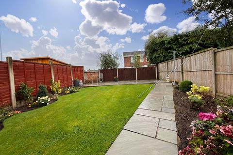 6 Birchfields Close, Stone, ST15 0LU