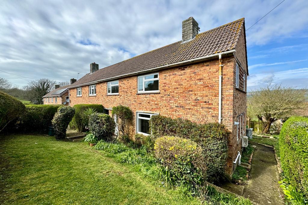 SYDENHAM ROAD, SWANAGE 3 bed semidetached house for sale £280,000