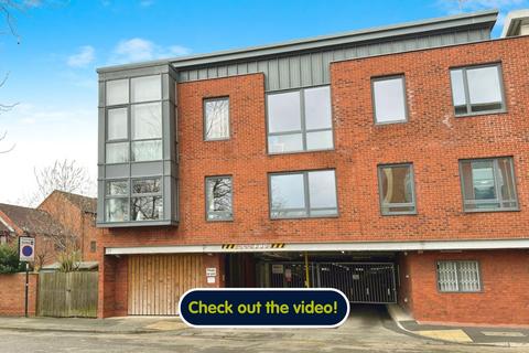 2 bedroom apartment for sale, Freedom Quay, Wellington Street West, Hull, HU1 2BD