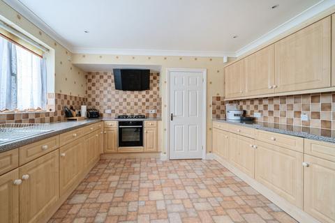 5 bedroom detached house for sale, West Street, Selsey, PO20