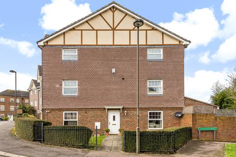 5 bedroom terraced house to rent - Parkland Mead Bromley BR1