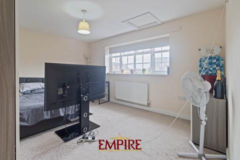 1 bedroom in a house share to rent, Rectory Road, Sutton Coldfield, Birmingham, B75 7RY