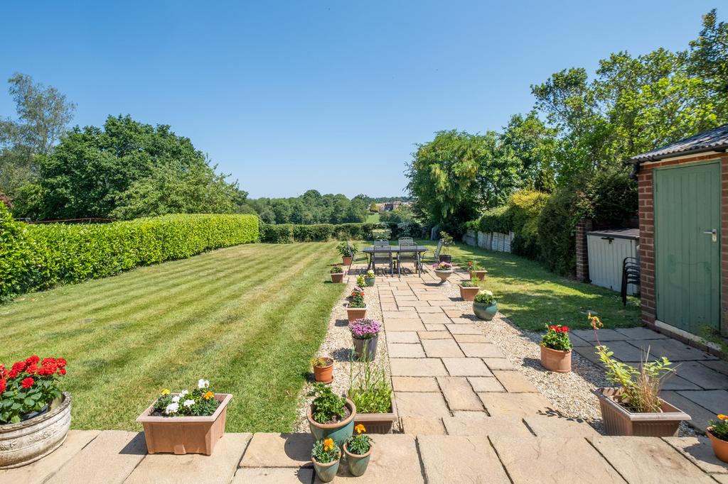 Kenilworth CV8 4 bed detached house for sale £850,000