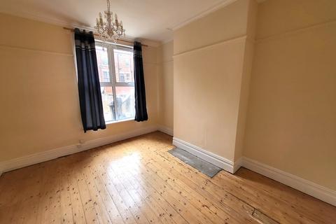 5 bedroom terraced house to rent, Spencer Place, Leeds LS7