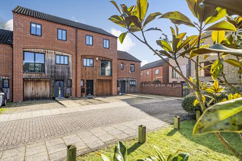 4 bedroom townhouse for sale - The Sidings, Norwich, NR1