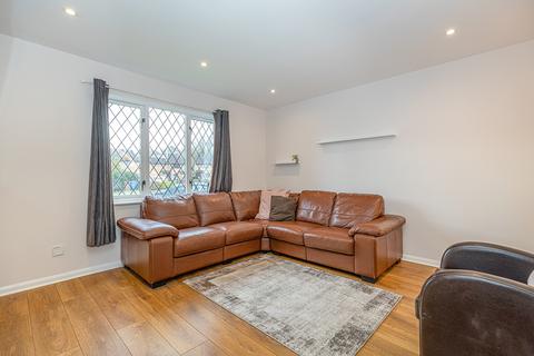 86 Millhouse Drive, Glasgow, G20 0UE