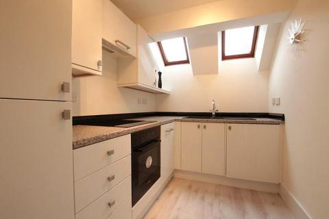 2 bedroom flat for sale, Cranley Road, Guildford GU1