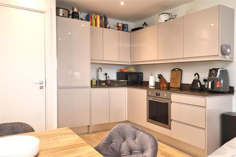 1 bedroom flat for sale, Woking, Surrey GU21